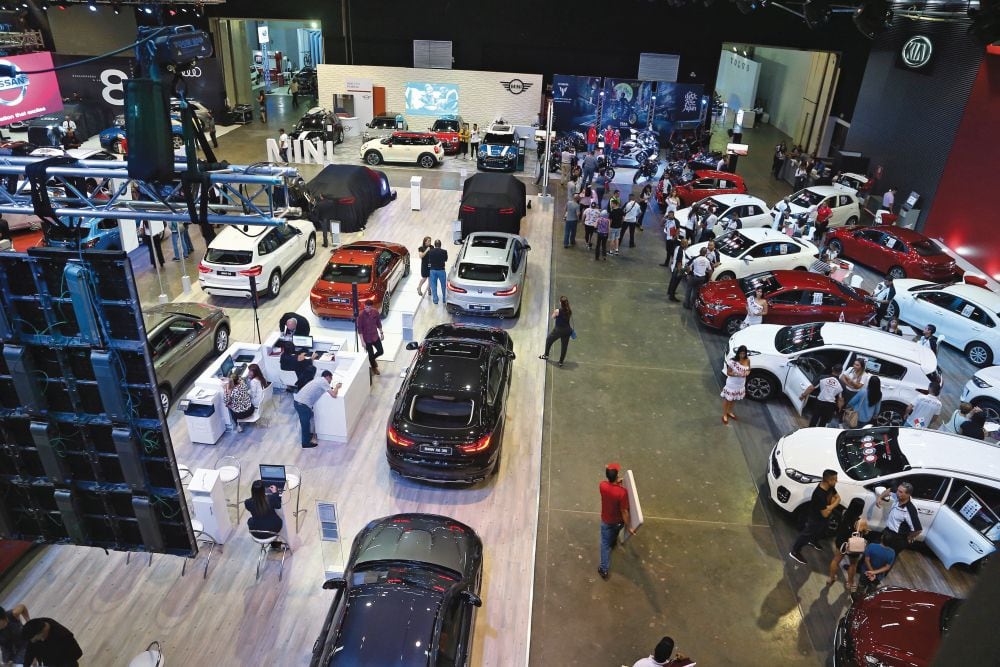 En los ‘pits’ del Panamá Motor Show Revista Martes Financiero