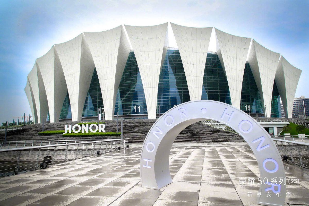 Honor hará entrada en Panamá con la serie de teléfonos inteligentes Honor 50