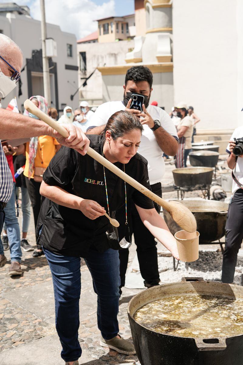 Cocinar para alimentar a otros, un legado que marca historia en la gastronomía de Panamá